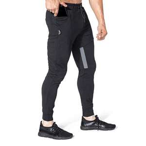 Vente en gros de vêtements d'entraînement pour hommes, survêtements pour la course à pied et les entraînements de gymnastique, collants et leggings de sport - Product Image 6