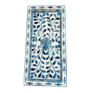 Plateau de service décoratif fait main avec incrustation d'os bleu rectangulaire et moderne avec design blanc pour table basse - Product Image 2