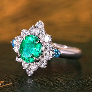 Bague de fiançailles artisanale en argent sterling 925 plaqué or, taille émeraude, avec pierres précieuses Mehrajudin, certifiée par un tiers pour la qualité supérieure - Product Image 3