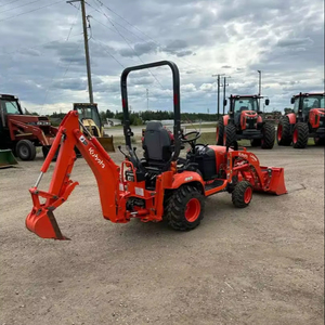 Pour tracteur diesel compact 4x4 BX23S 22HP avec chargeur frontal et pelle arrière, boîte de vitesses, pompe pour travaux agricoles et d'aménagement paysager - Product Image 3