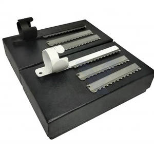 Muestra Gratuita de Anillo de Dedo para Peluquería de Acero Inoxidable de Alta Calidad, Herramienta de Peluquería, Navaja de Entresacar, Navajas de Dedo para Barbería - Product Image 5