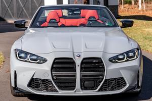 Voiture d'occasion haut de gamme 2023 BMW M4 Competition xDrive Cabriolet ~3 200 milles, 503 ch, moteur turbo 6 cylindres - Product Image 2