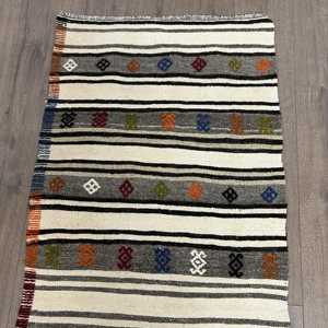 พรมคิลิมตุรกีขนาด 2.3x11.3 ฟุต พรมวินเทจ พรมลายตารางสีเทาทำจากขนสัตว์ - Product Image 4