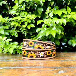 Ceinture en cuir occidental à fleurs de tournesol, artisanale, durable, motif paisley peint à la main, boucle en alliage de zinc - Product Image 2