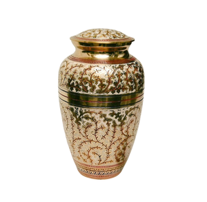 Urna de cremación pulida brillante de latón de tamaño personalizado, urnas para adultos funerarias, urna de recuerdo dorada tallada a mano - Product Image 1