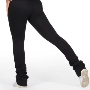 Womens Fashionable <b>T</b>-Shirt and <b>Track</b> Pants Set - Comfortable and Trendy - Ideal for Everyday Wear and Gym Sessions - Product Image 6
