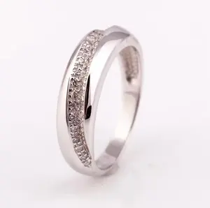 2024定制设计镀铑银925钻石简约优雅戒指工厂价格贝拉珠宝可来样定做