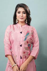 Conjunto de Corduroy de Seda Ligero para Niñas, Bordado Intenso, Reversible y Elástico para Fiestas, Bodas y Diwali - Product Image 2