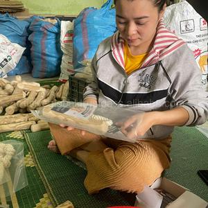Jouet classique en corde de coton à trois nœuds pour chiens, conçu pour les soins dentaires et les jeux d'entraînement, durable, écologique, fabriqué au Vietnam - Product Image 4