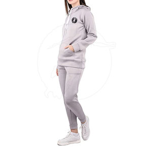 Survêtement à capuche pour femme tendance avec logo personnalisé, tissu léger, design 2-en-1, prêt pour l'hiver - Product Image 2