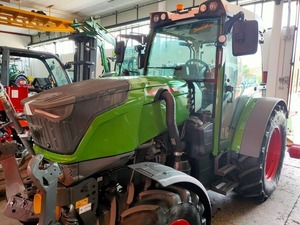 Tracteur agricole d'occasion Fendt Vario 200 4WD à roues motrices - Product Image 1