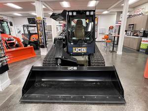 Minicargadora JCB 3TS-8W con Cargador Frontal, Capacidad de Carga de Alto Rendimiento de 8 Toneladas, Visibilidad Súper Amplia, Bomba Huade - Product Image 4