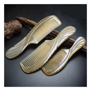 Peigne en corne avec poils de différentes tailles et couleurs Peigne à cheveux en corne de poche Peigne à barbe et corne de vache Utilisation Top Sell - Product Image 4