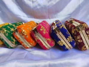 Bolsos de Mano Bordados Surtidos, Bolso de Noche Festivo para Bodas Indias con Marco Metálico y Cadena de Hombro, Bolso de Mano Tipo Clutch - Product Image 3