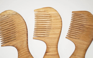 Peigne en bois naturel biodégradable de haute qualité, marque privée OEM, pour mariages et coiffure - Product Image 3