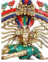 Moderne Messing-Gottfigur: Himmlische Majestät, handgefertigt, spirituelles Design, langlebiges Metallhandwerk, elegantes Heimdekor