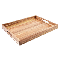 Plateaux de service de luxe en bois de finition de noyer avec collection de vaisselle rectangulaire et ronde rustique