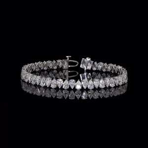 Ensemble baguette et coupe ronde VVS Moissanite Bracelet exclusif en édition limitée plaqué or 14 carats de haute qualité écologique ZUBEDA GEMS - Product Image 2