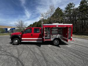 Venta de Camioneta Comercial Mini Pumper Ferrara Ford F-550 4x4 del 2008 - Product Image 2