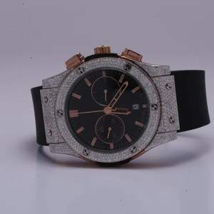 Montre de luxe en diamant à cadran noir VVS Moissanite Bracelet en acier inoxydable analogique japonais de haute qualité Hip Hop Antique édition limitée - Product Image 2