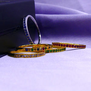 Atractivo oro amarillo de 14 quilates piedras preciosas multicolores encanto asequible elegante anillo de banda completa de moda - Product Image 3