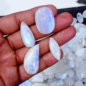 Cabochon de pierres précieuses de Quartz en vrac de pierre de lune naturelle de haute qualité de forme et de taille mélangées pour la fabrication de bijoux - Product Image 4
