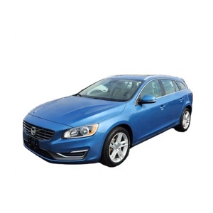 Vente en gros d'occasion 2015 pour V60 AWD T5 Premier 4 portes Break Volant à gauche Sièges en cuir avec caméra arrière Toit ouvrant Phares à LED - Product Image 1