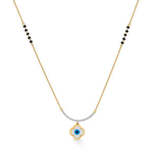 สร้อยคอจี้เพชรทรงโมเดิร์น Serene Gaze Gold Diamond สำหรับผู้หญิง - Product Image 2