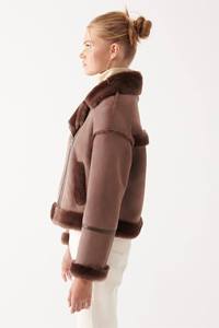 เสื้อแจ็คเก็ตหนังแท้คอวีของผู้หญิงเสื้อครอปสำหรับฤดูใบไม้ผลิ - Product Image 6