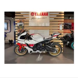 Motocicletas Deportivas Yamaha R1 1000 ABS - Product Image 1