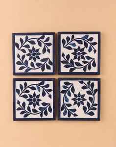 Sous-verres carrés en noyer incrustés d'os fabriqués à la main élégant motif floral noir et blanc pour les tasses à café à thé à bas prix - Product Image 1