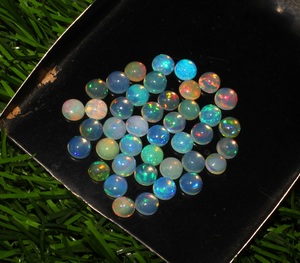 41 Piece 5mm Round Ethiopian Opal Natural Loose Gemstones Lot for Sale - Product Image 5