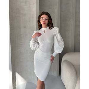 Blusa de Crepé con Cuello Kiss y Mangas Princesa para Mujer, Elegante Top Morado con Mezcla de Lycra para Damas Modernas - Product Image 1