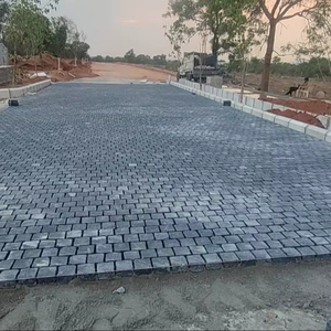 Pavé de granit naturel pavé pierre d'aménagement paysager extérieur pierre de route de granit durable approvisionnement en gros - Product Image 1