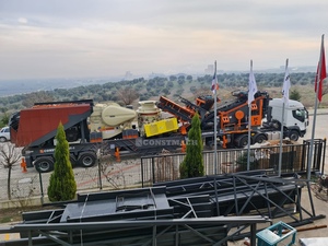 Planta trituradora de mandíbula móvil completa 60-80 TPH para trituración de piedra de roca para núcleo de minería que incluye engranaje de cojinete de motor PLC - Product Image 2