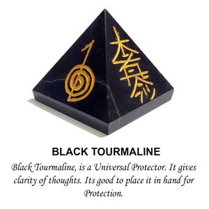 Pirámide de Turmalina Negra con Símbolo de Reiki Grabado, Cristal Feng Shui - Product Image 1