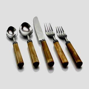 Ensemble de couverts de créateur en acier inoxydable or poli miroir avec poignée en bois rond unique ensemble de couverts royal pour la maison de mariage - Product Image 5