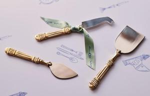 Affordable Brass Gold Embossed Design Handle Stainless Steel 3 pcs <b>Cheese</b> <b>Knife</b> <b>Set</b> <b>Cheese</b> Spreader <b>Set</b> for Restaurant Wedding - Product Image 3