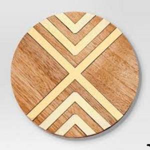 Juego de posavasos de madera hechos a mano de nuevo diseño, madera de nogal, diseño personalizado, artesanía en la India con calidad de exportación - Product Image 4