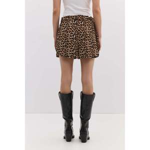 Shorts Diarios Mini con Cintura Elástica y Cordón Ajustable 100% Poliéster - Product Image 5