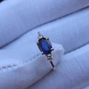 แหวนหมั้นพลอยสีน้ำเงินรูปไข่ เงินสเตอร์ลิง เครื่องประดับงานแต่งงาน แหวนแฟชั่นหรูหราสำหรับผู้หญิง - Product Image 3