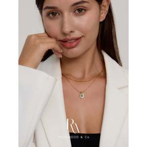 Collana con Pendente in Onice Anti-ossidazione e Pendente Quadrato Placcato Oro, Catena a Doppio Strato Stile Curb, Impilabile - Trendy - Product Image 1