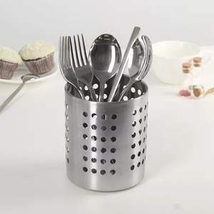 Support à couverts galvanisé de qualité supérieure pour accessoires de cuisine exclusifs, mettant en valeur des détails d'art métallique raffinés - Product Image 4