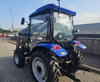 Tracteur Lovol M254 disponible aux prix d'usine, haute puissance, machine fiable conçue pour les applications agricoles intensives