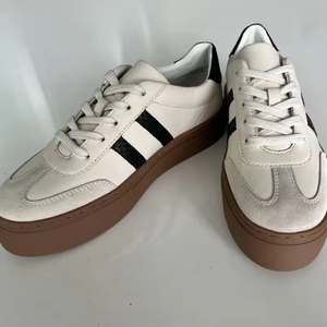 New Men Casual Leather Sneakers Trendy & Versatile Korean-<b>Style</b> Sports Board <b>Shoes</b> Wholesale Cheapest Price - Product Image 1