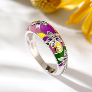 Anillo de Plata de Ley con Esmalte Multicolor y Circonita para Mujer, Diseño de Flor Encantadora, Ideal para Aniversario - Product Image 6