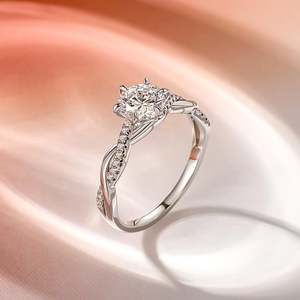 แหวนหมั้นหกหนามเตยแบบบิดเกลียวทำจากสแตนเลสสตีลชุบทอง Jeulia - Product Image 4