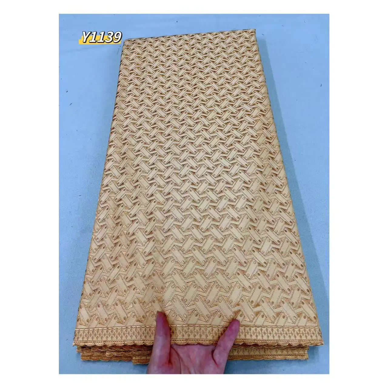 Tissu en dentelle polonaise pour hommes 2023 nigérian hommes vêtements Voile tissu suisse dentelle sèche 100% coton en gros tissu doré avec des pierres
