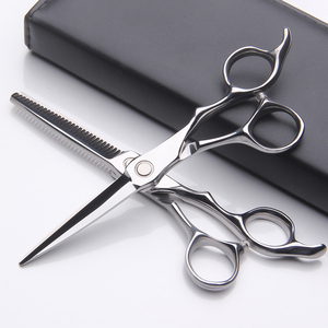 Meilleur ensemble de ciseaux de barbier sur mesure avec poignée en céramique et pointe de lame tranchante pour couper les cheveux de qualité supérieure - Product Image 4