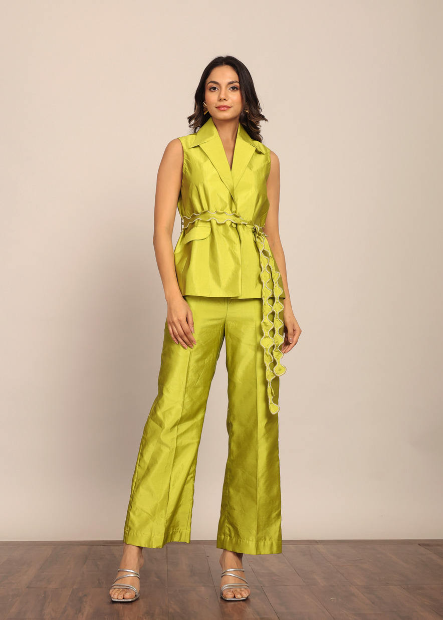 สีเขียว